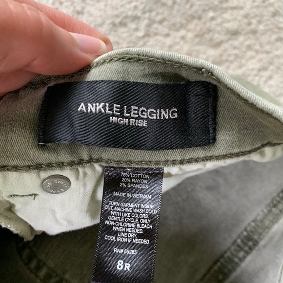 Express High Waisted Olive Ankle Skinny Jeans - Picture 4 of 4